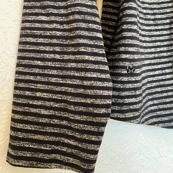 Lululemon Black & Gray Striped Zip Pullover Jacket - Picture 5 of 6